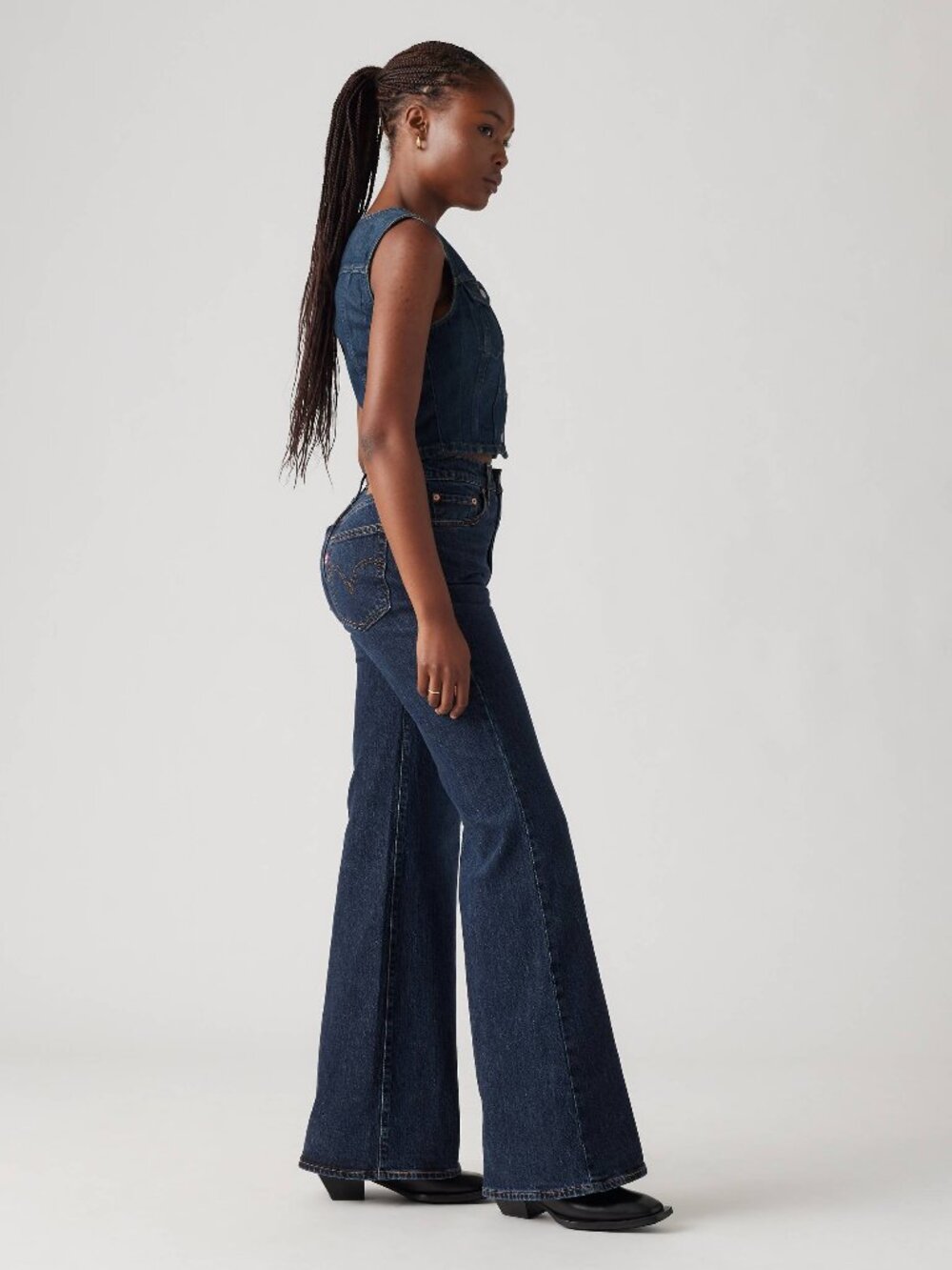 Levi's Ribcage Bell Jean 30x32 - Picture 6 of 15